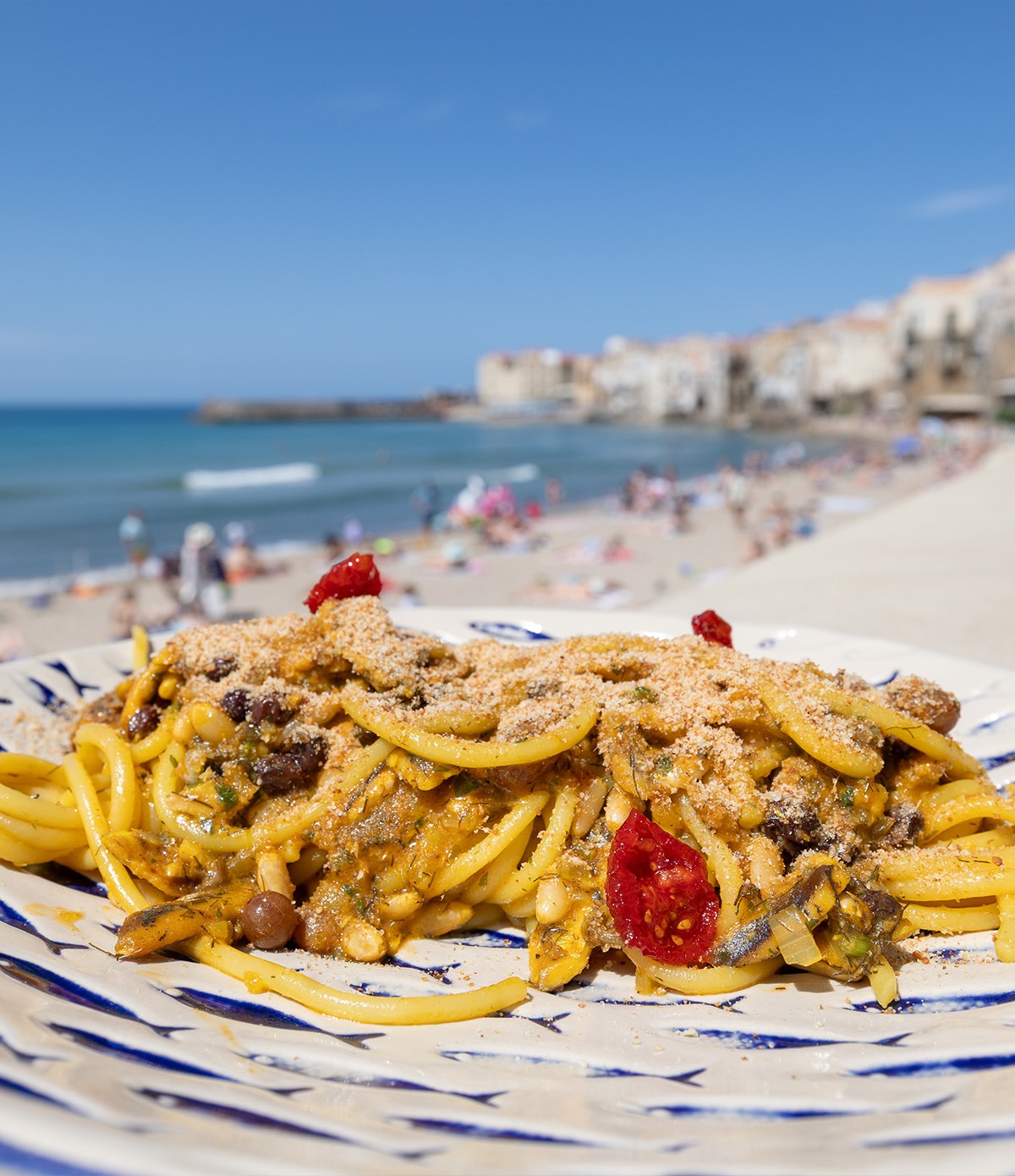 Bottega Tivitti è un ristorante di pesce a Cefalù che propone anche specialità di carne, una bottega di sapori tra il passato e il futuro.